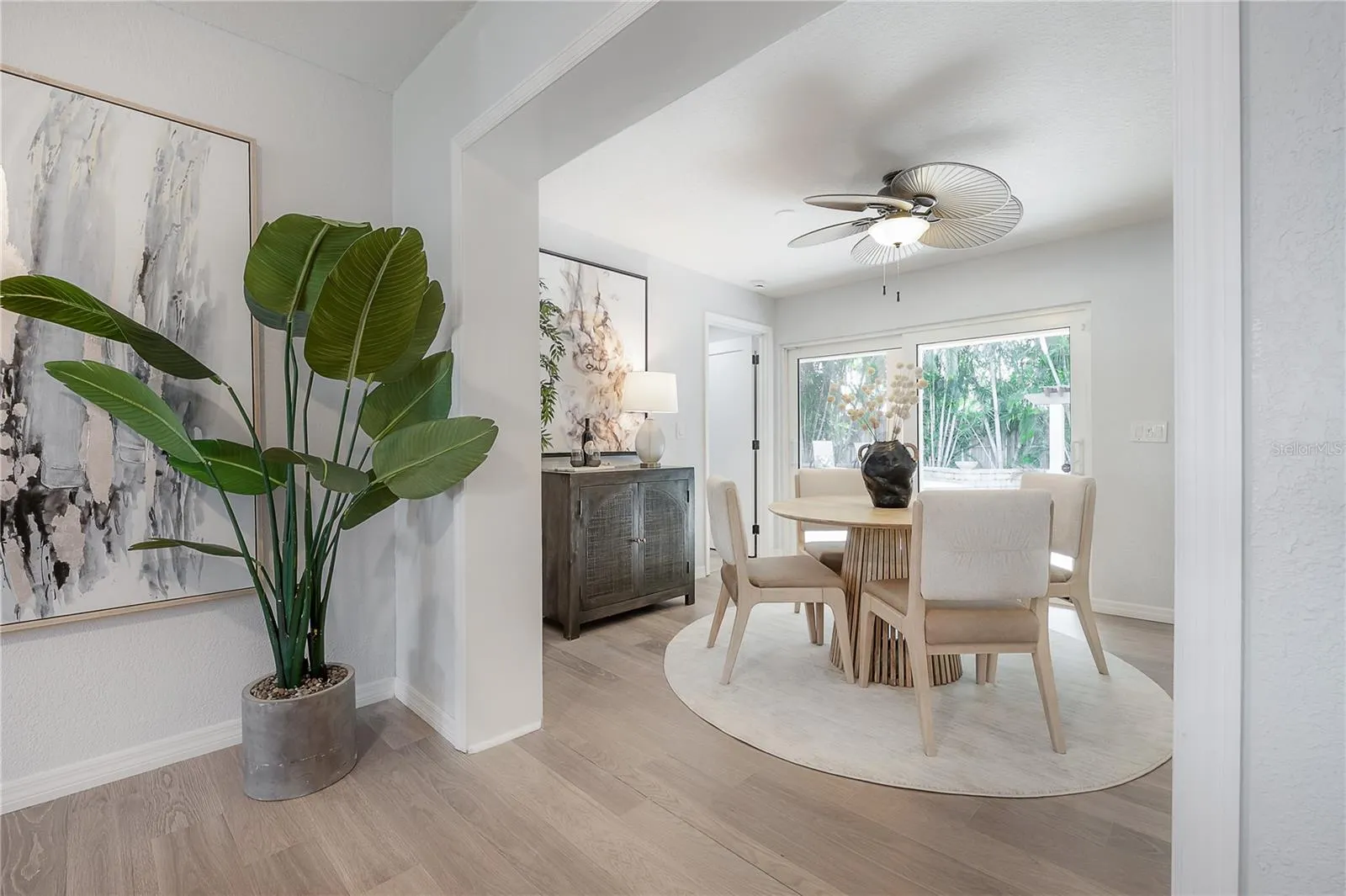 3935 W EDEN ROC CIR