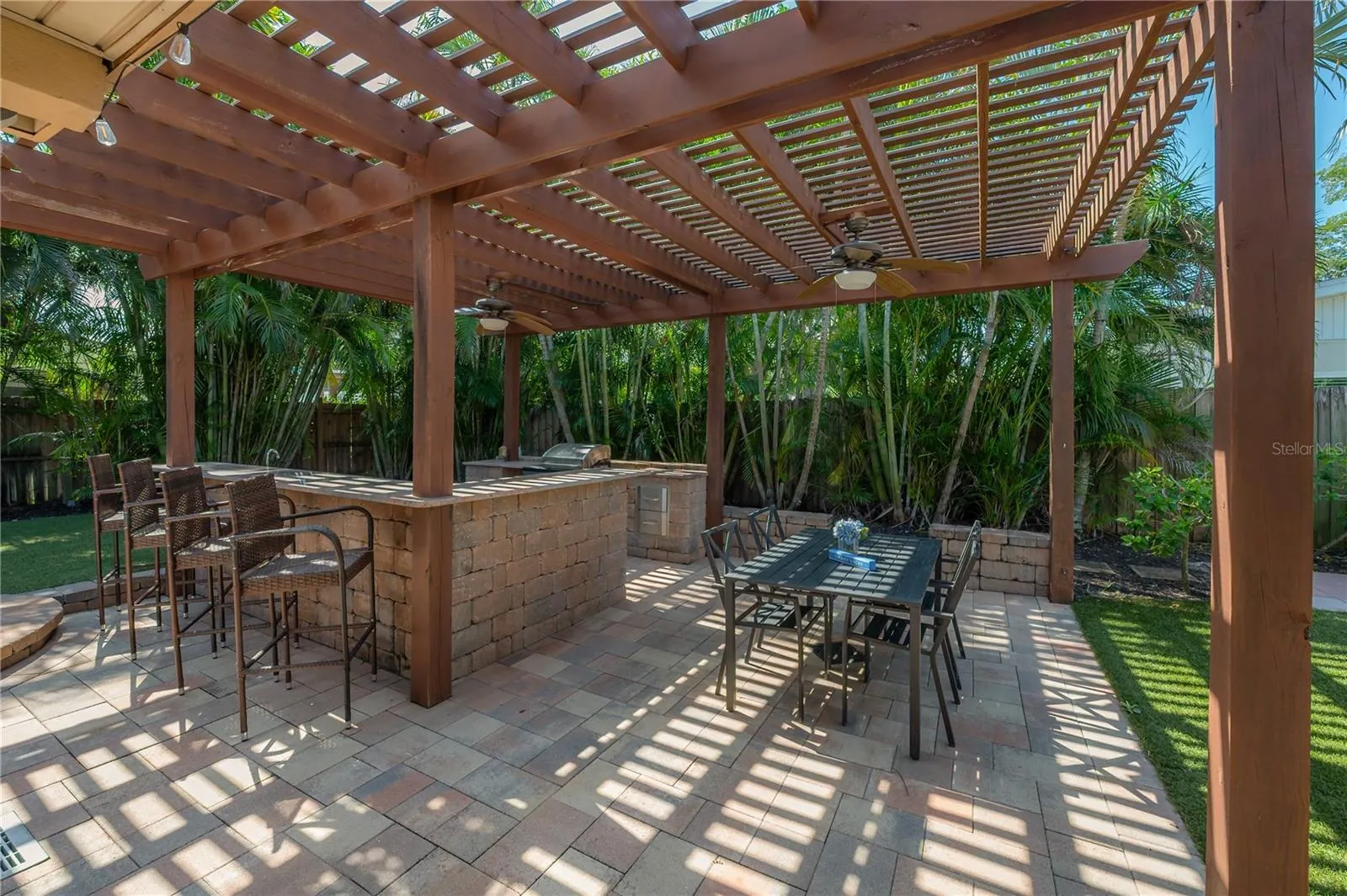 3935 W EDEN ROC CIR