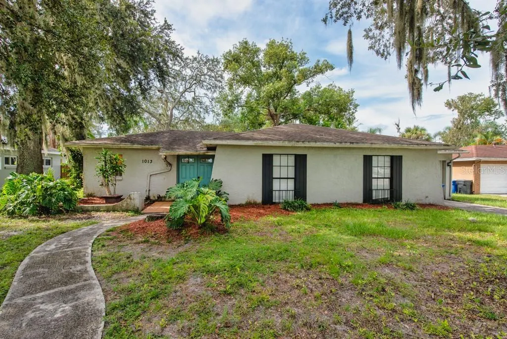 1013 HALLWOOD LOOP