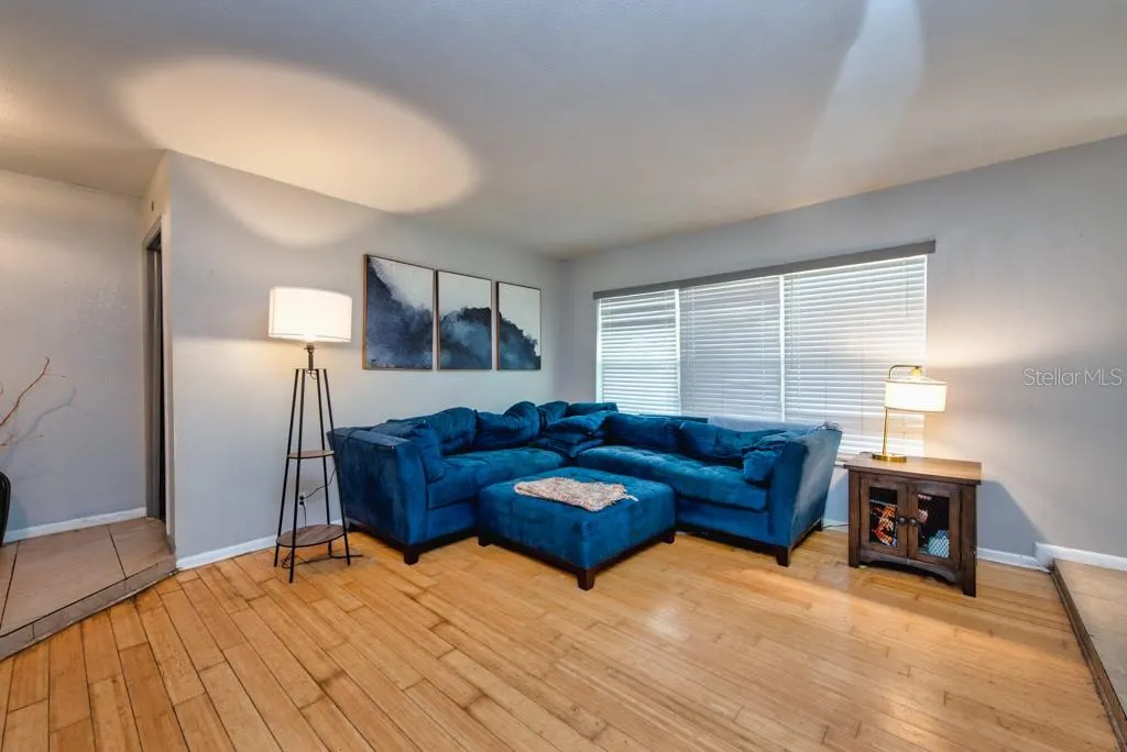 1013 HALLWOOD LOOP