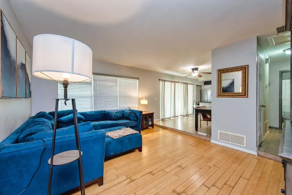 1013 HALLWOOD LOOP