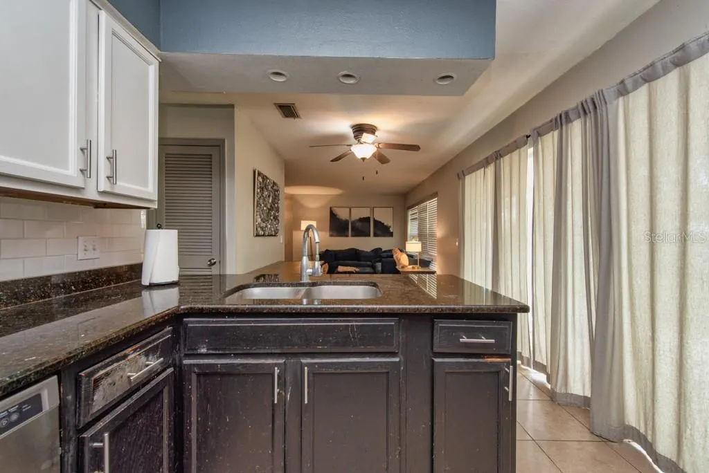 1013 HALLWOOD LOOP