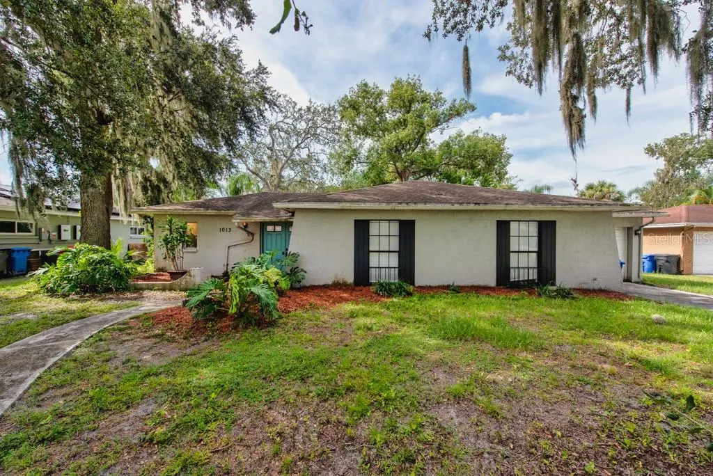 1013 HALLWOOD LOOP