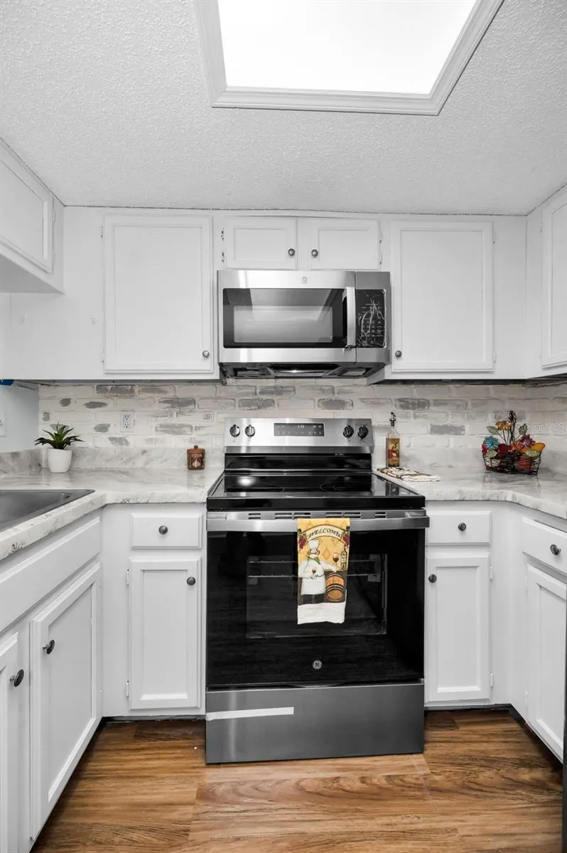 2173 FOX CHASE BLVD