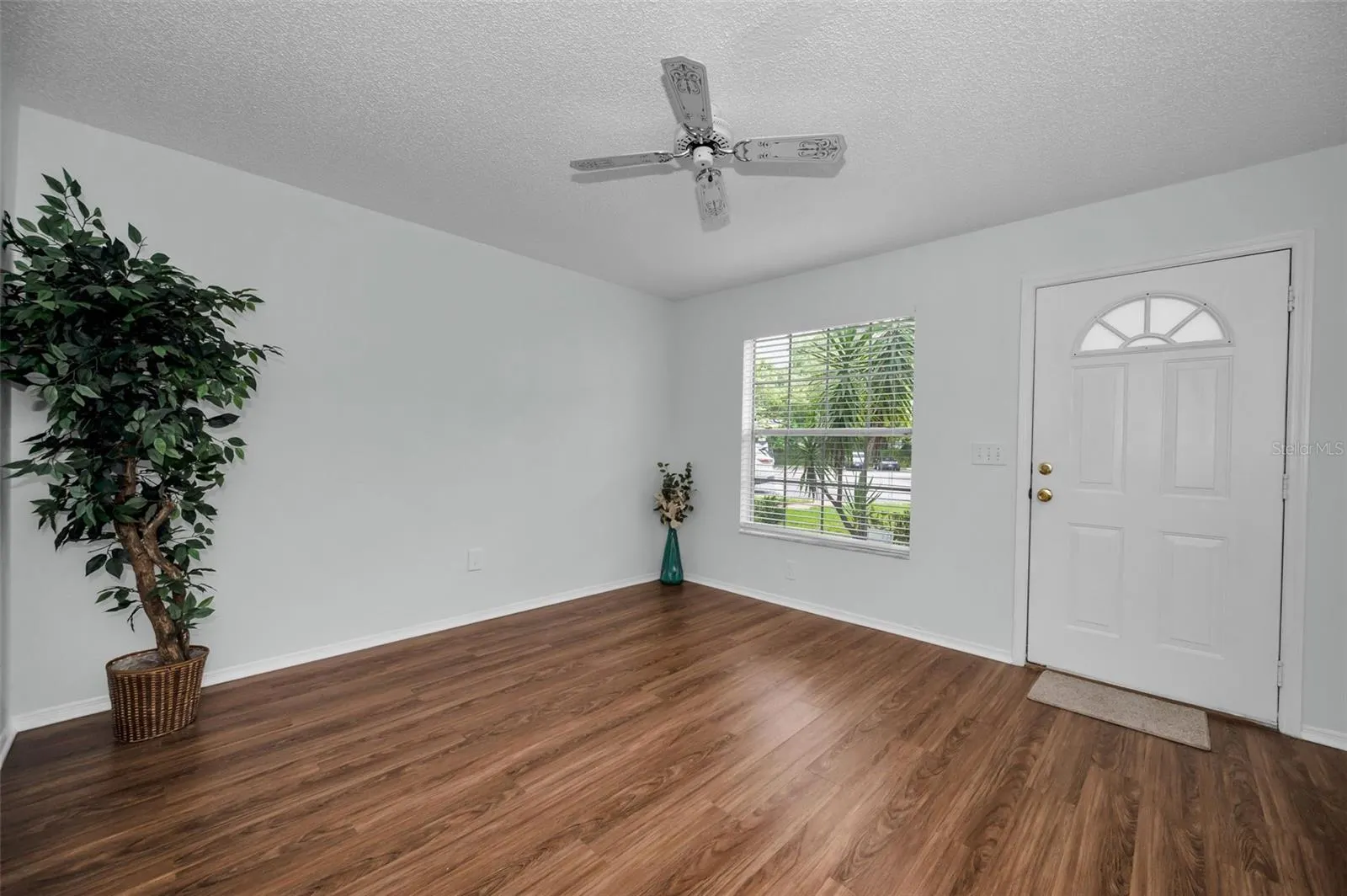 2173 FOX CHASE BLVD