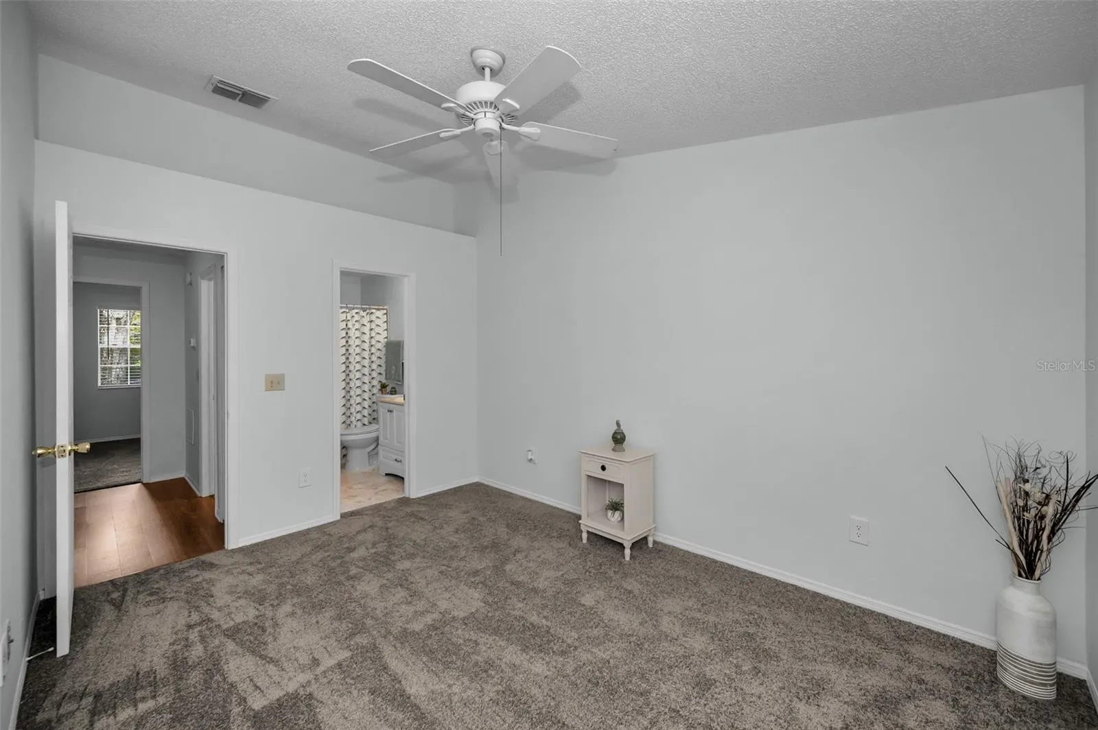 2173 FOX CHASE BLVD