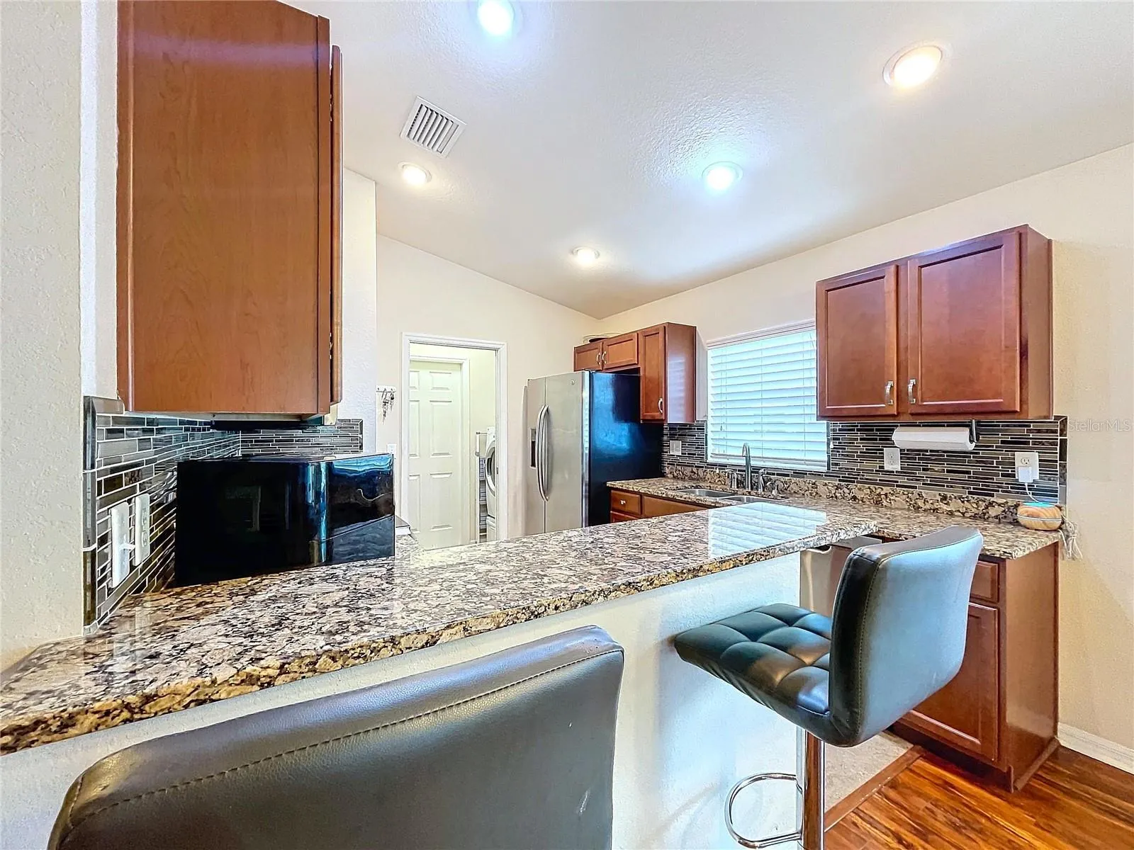 11338 SOUTHWIND LAKE DR