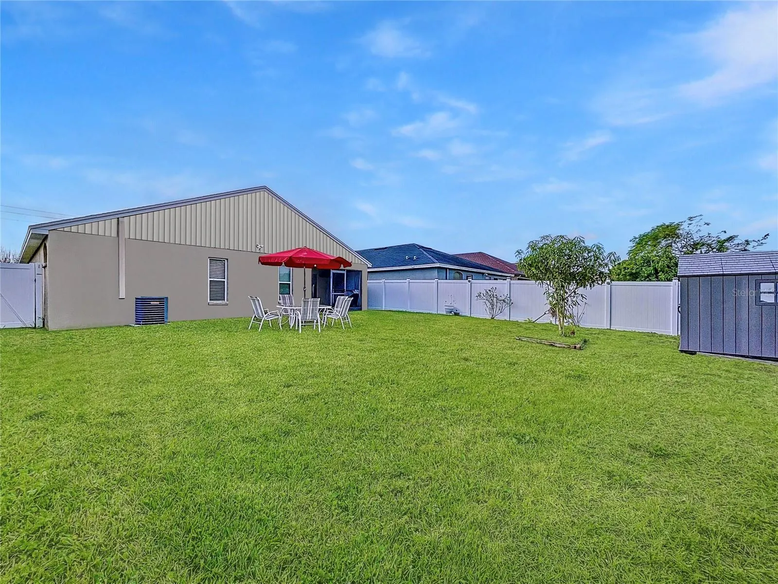 11338 SOUTHWIND LAKE DR