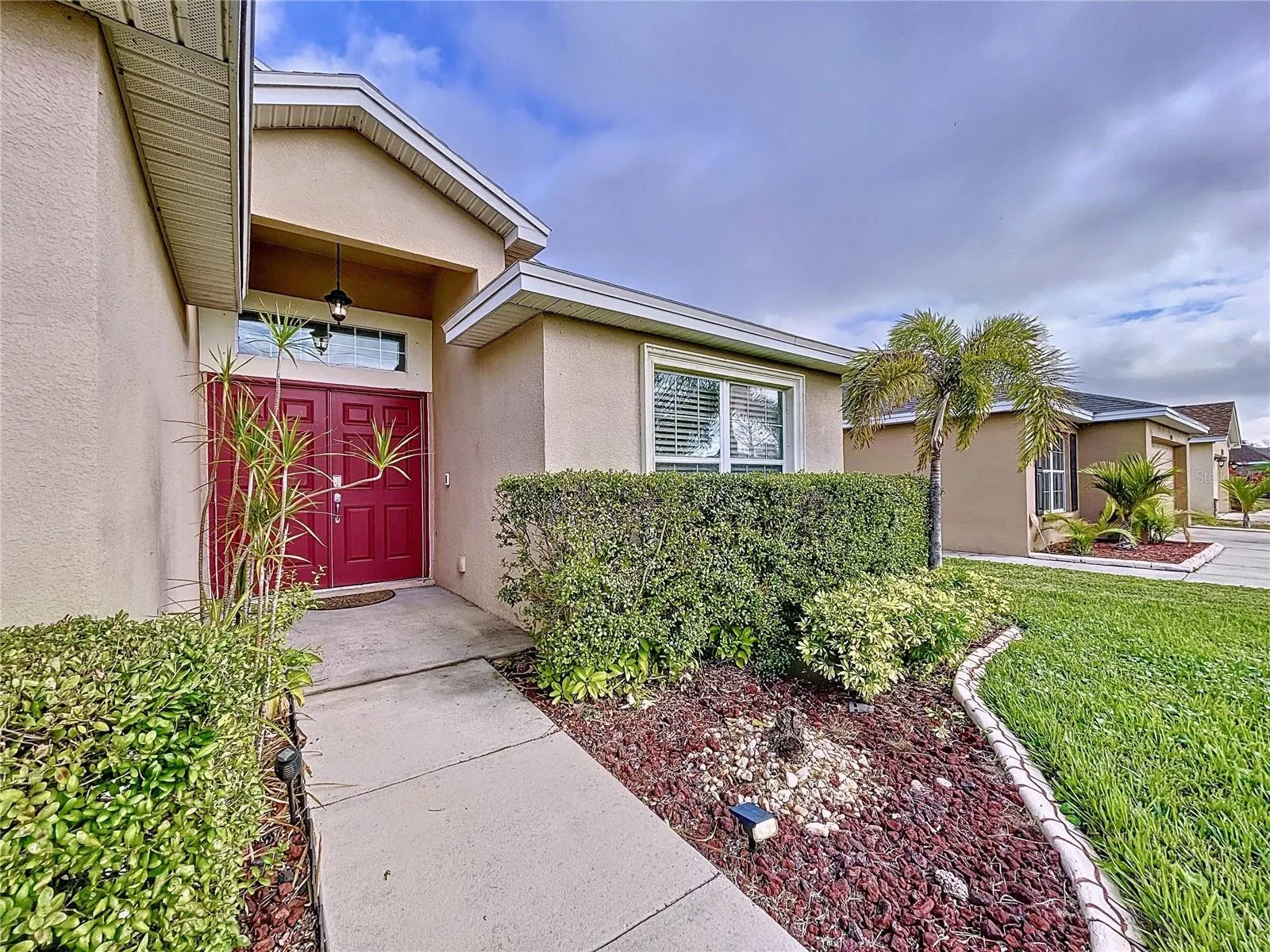 11338 SOUTHWIND LAKE DR