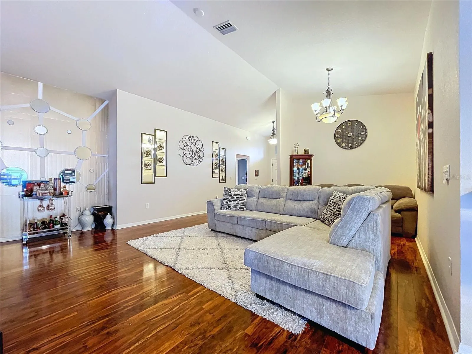 11338 SOUTHWIND LAKE DR