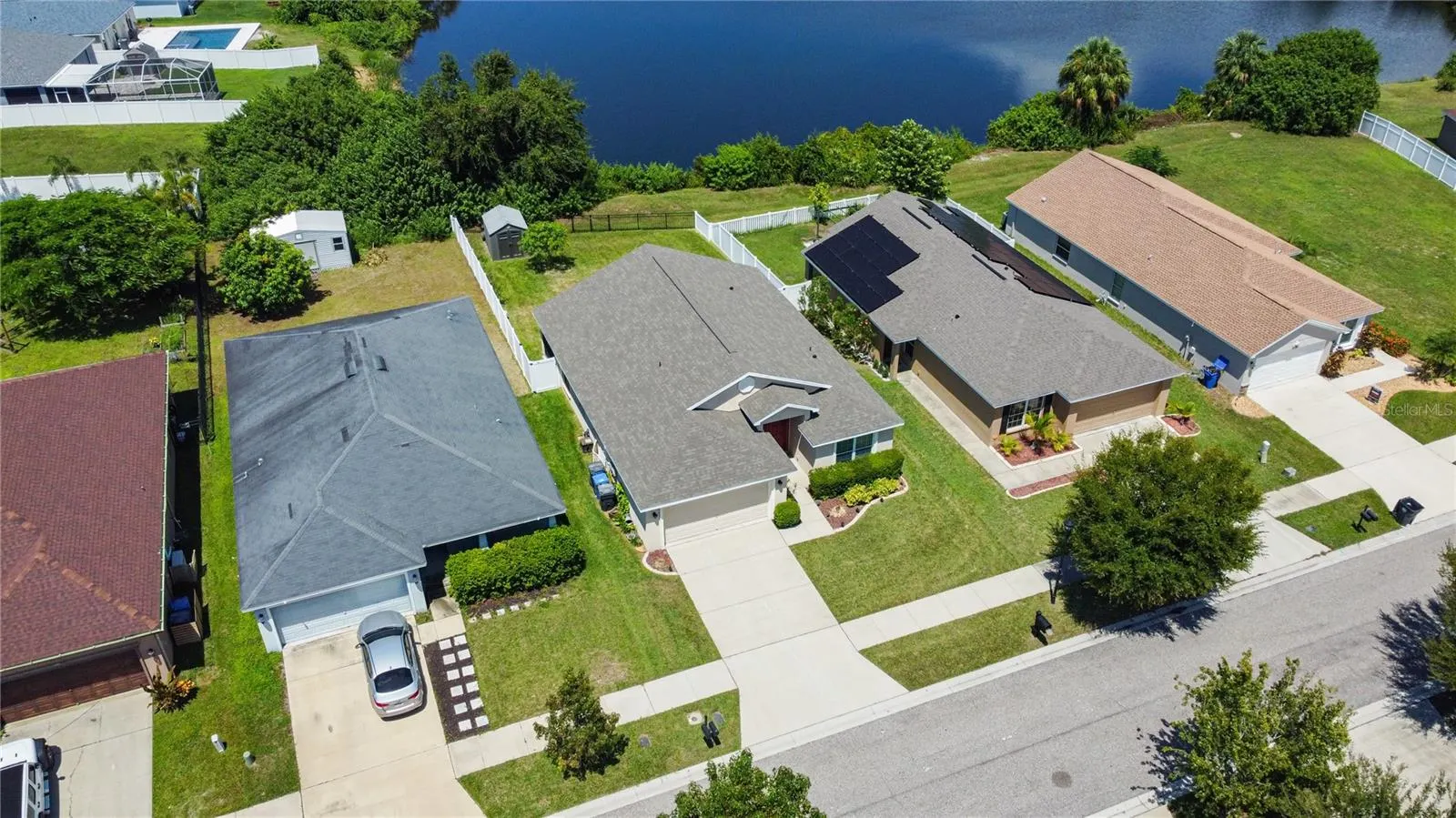 11338 SOUTHWIND LAKE DR