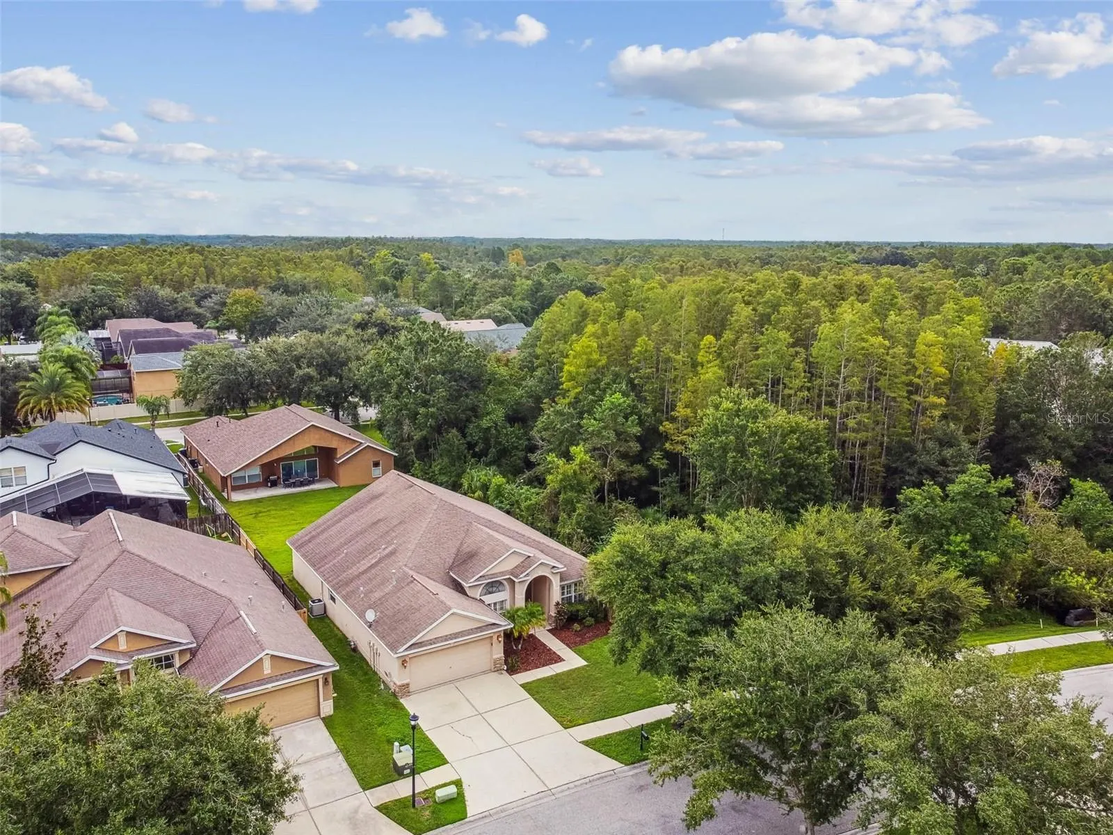 19207 ROBIN PERCH LN