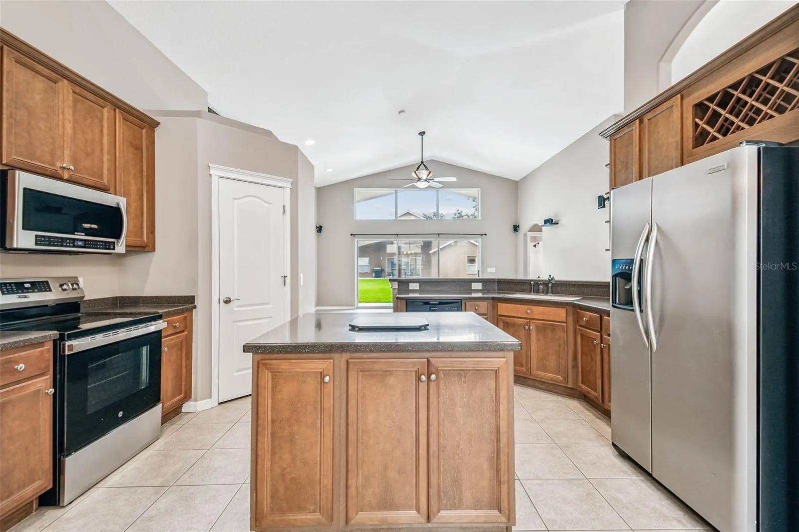 19207 ROBIN PERCH LN