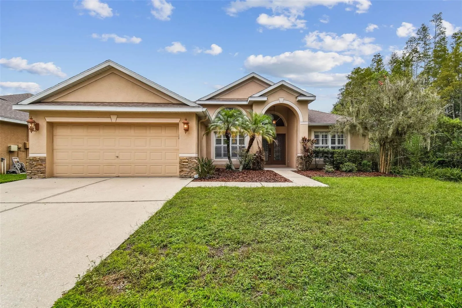 19207 ROBIN PERCH LN