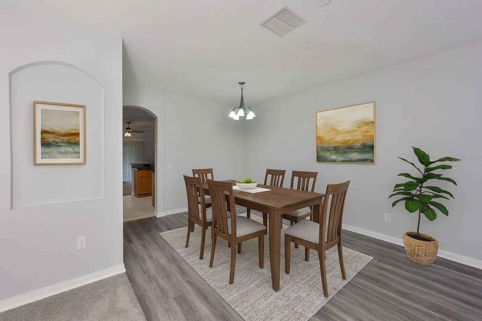 13127 KINGS CROSSING DR