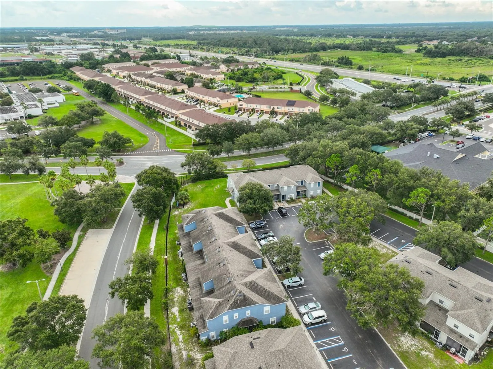 13127 KINGS CROSSING DR