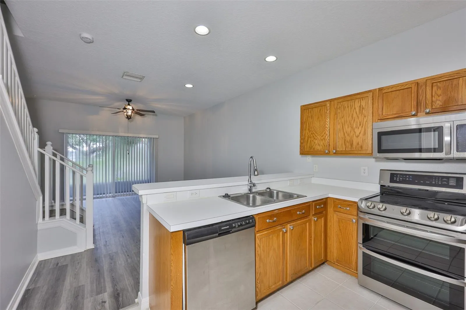 13127 KINGS CROSSING DR