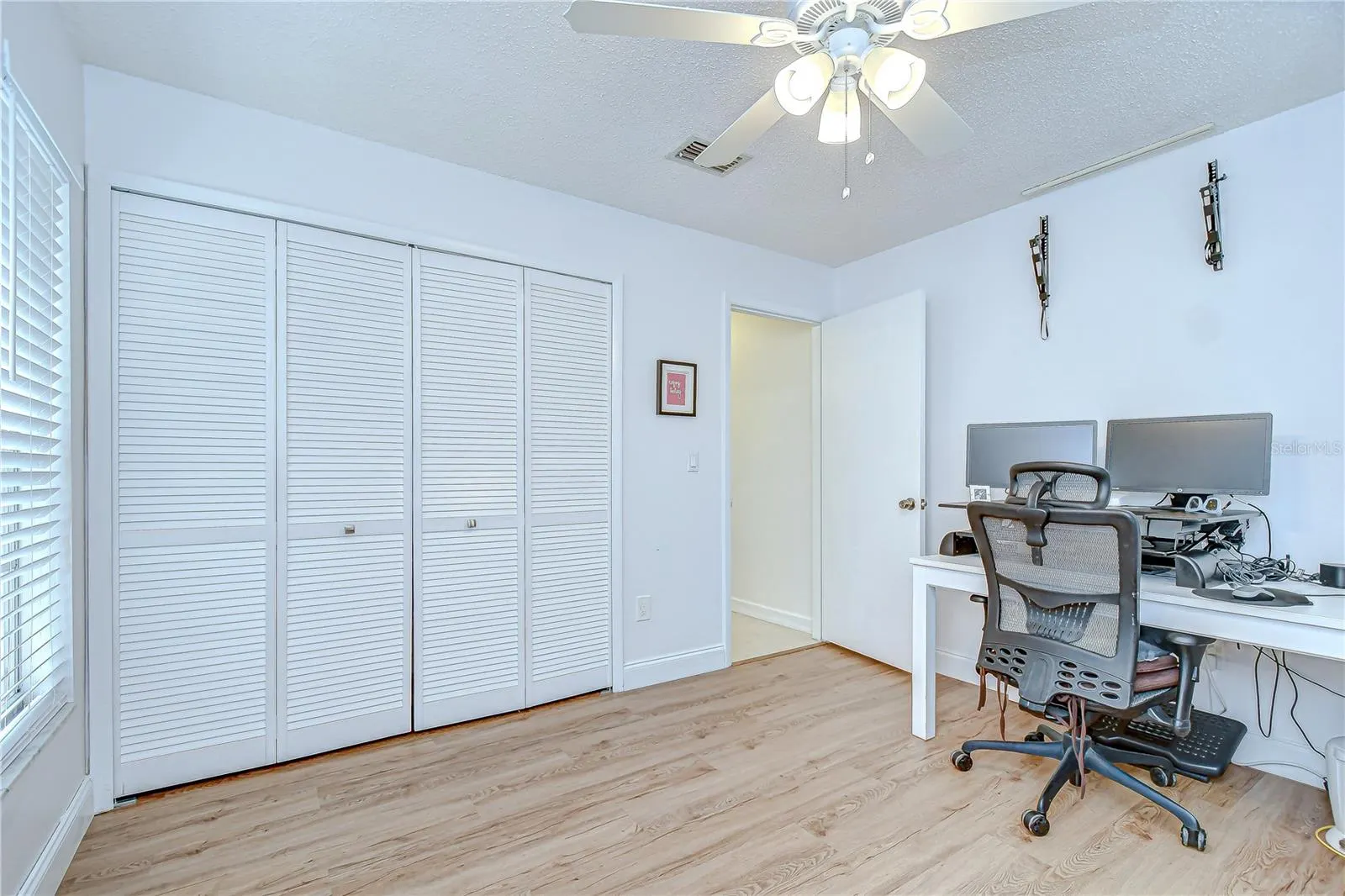 7613 S SANIBEL CIR