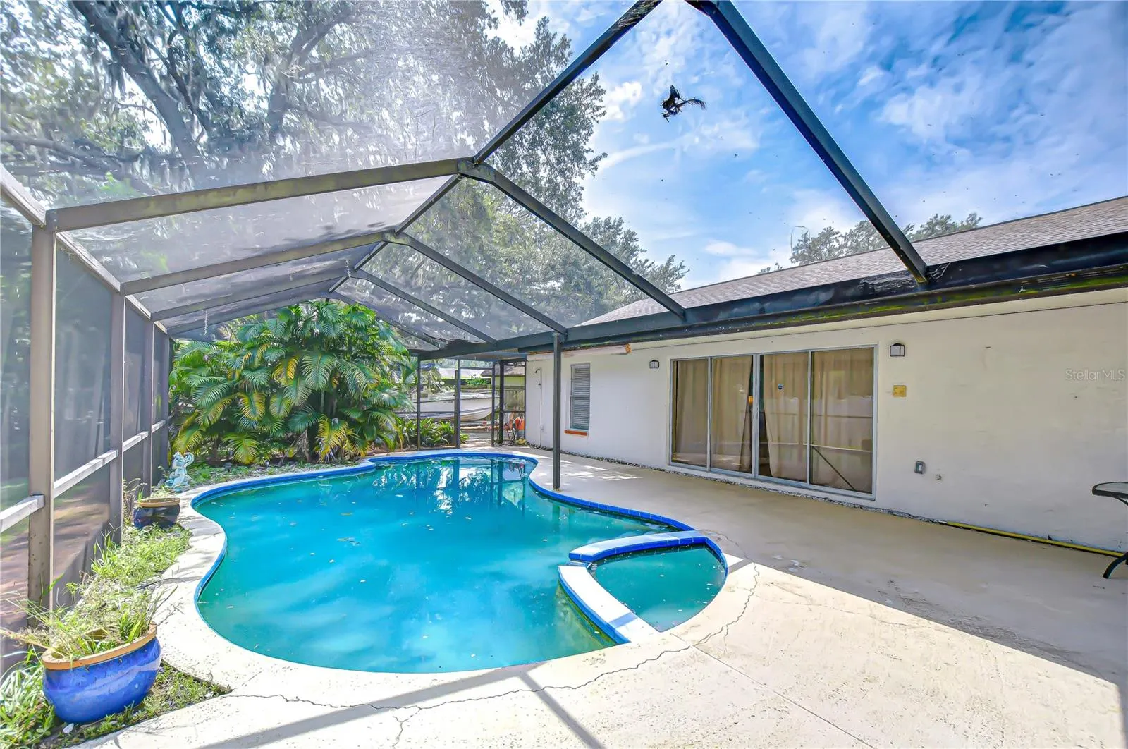 7613 S SANIBEL CIR