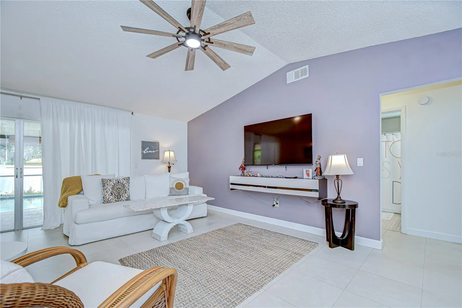 7613 S SANIBEL CIR