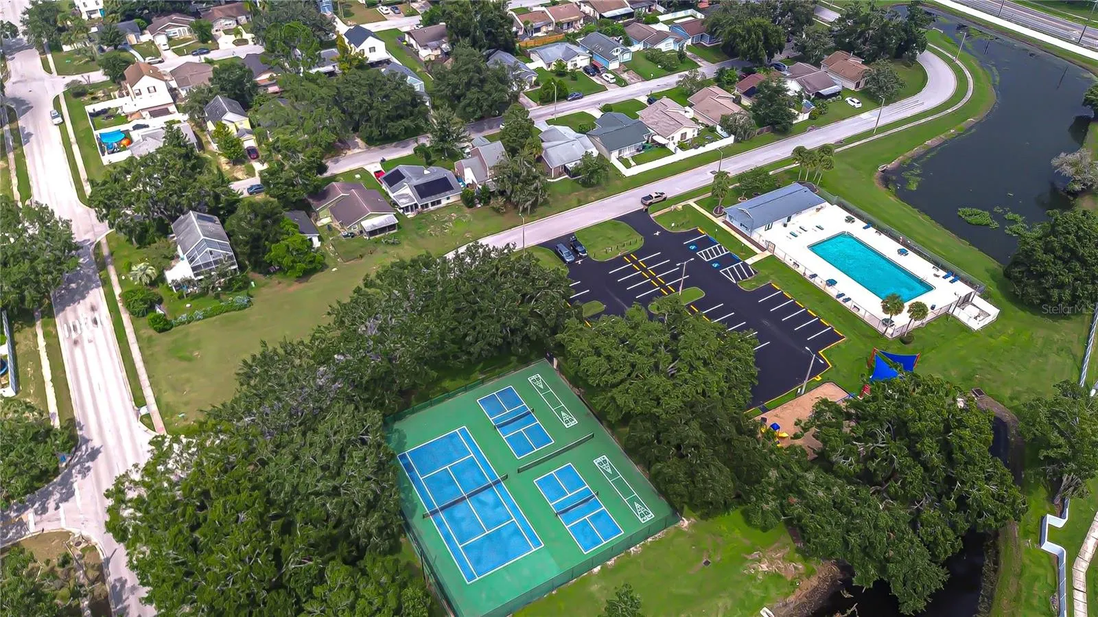 7613 S SANIBEL CIR
