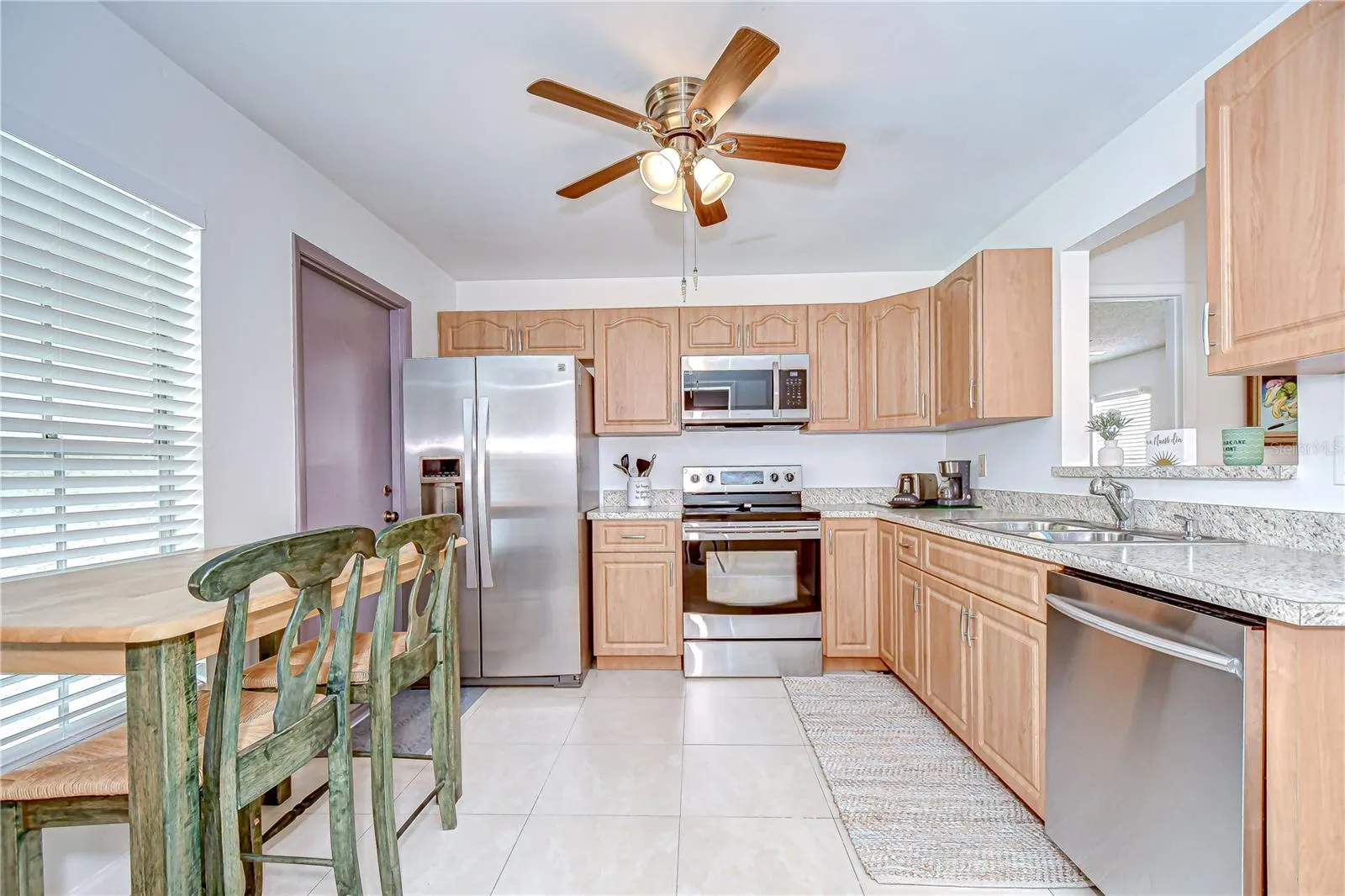 7613 S SANIBEL CIR