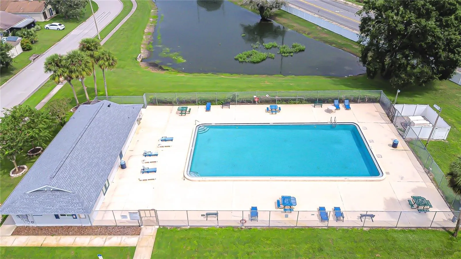 7613 S SANIBEL CIR