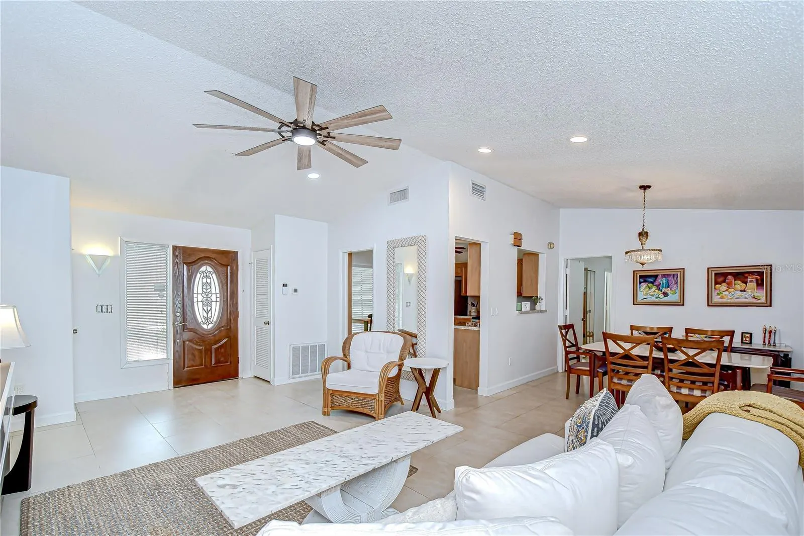 7613 S SANIBEL CIR