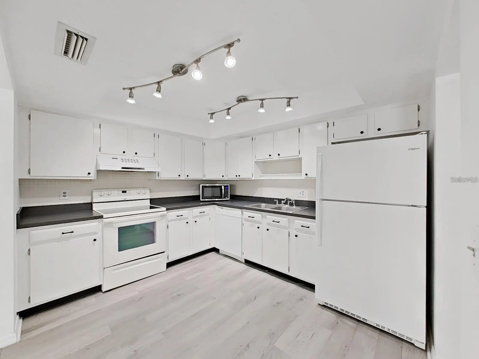 4681 1ST ST NE #209, #209