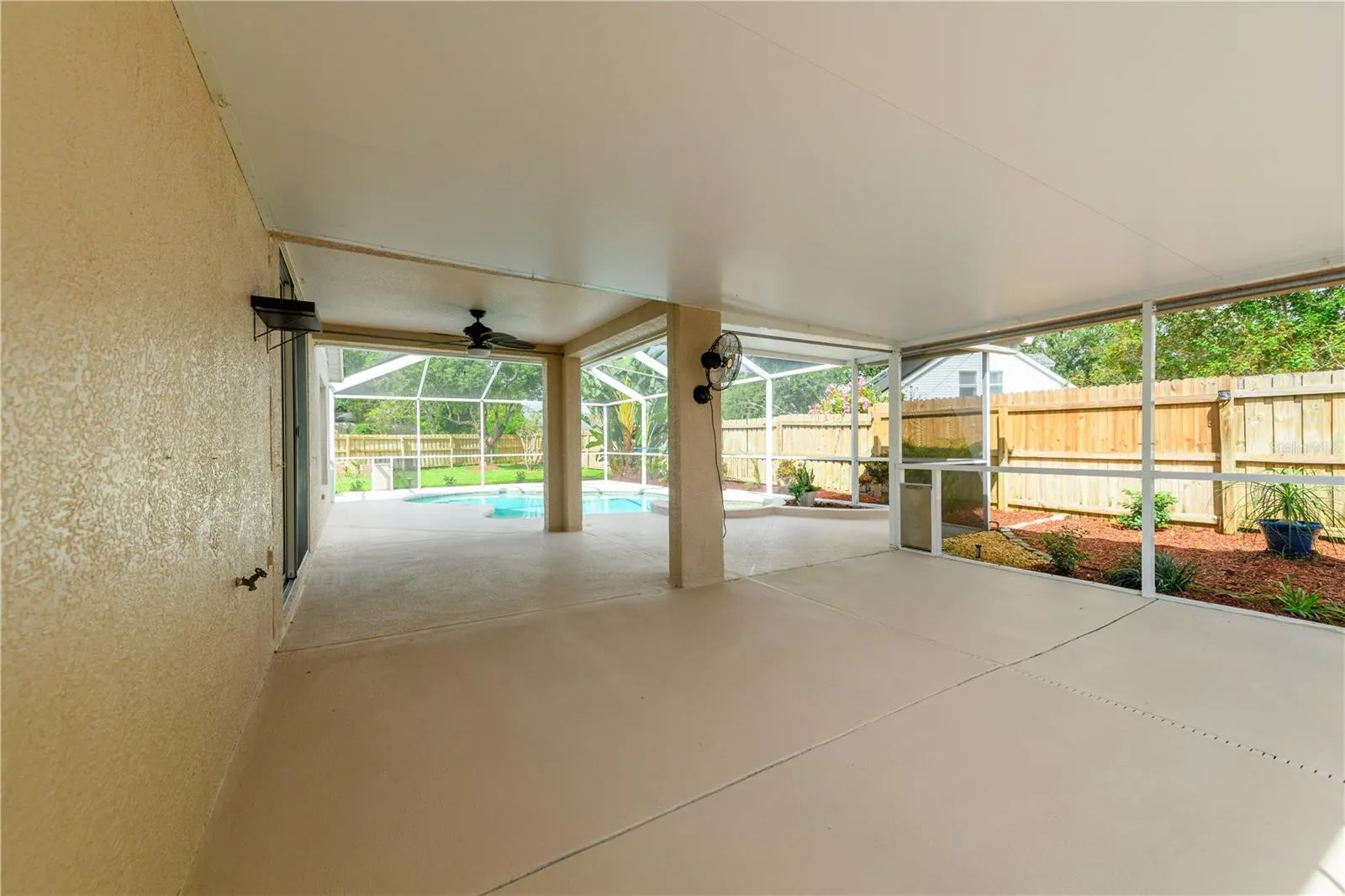 24241 BRANCHWOOD CT
