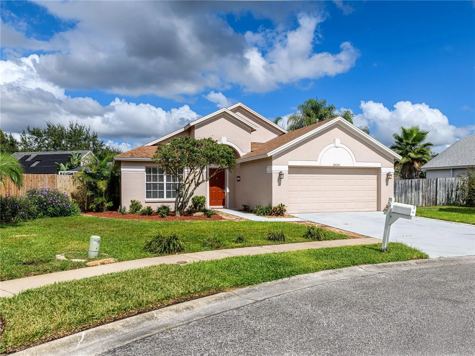 24241 BRANCHWOOD CT