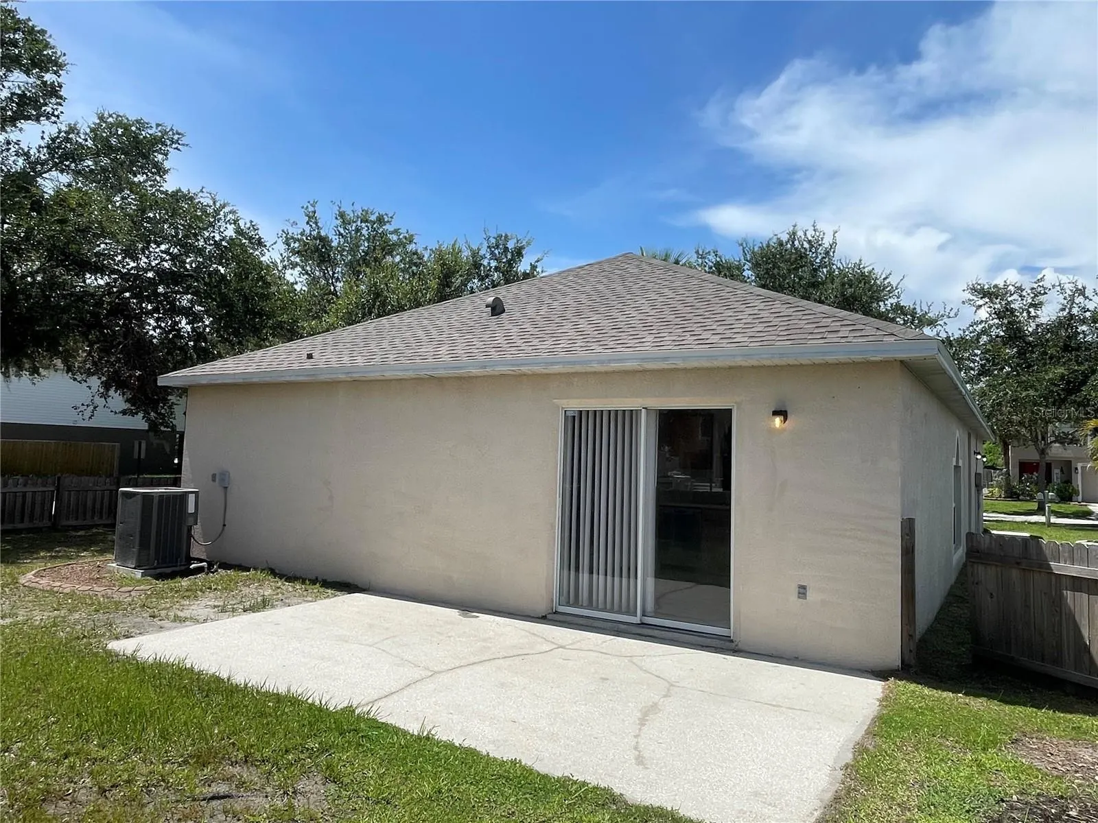 10436 OPUS DR