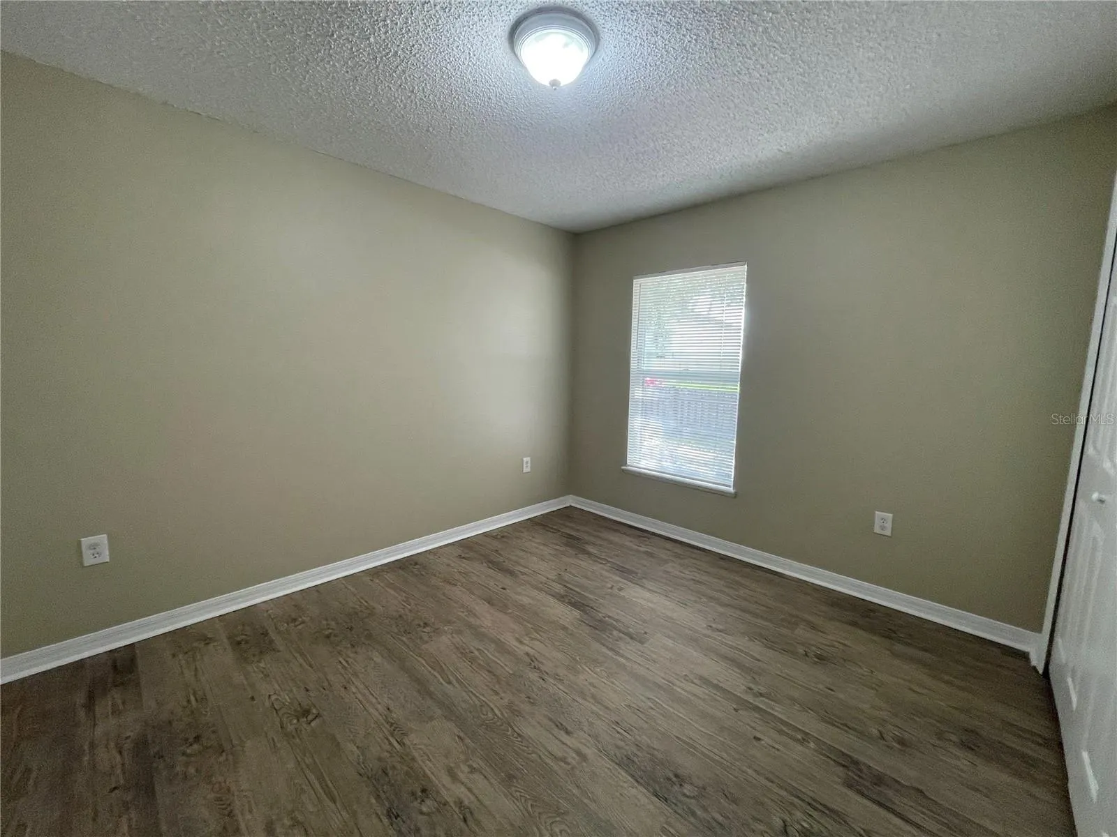 10436 OPUS DR