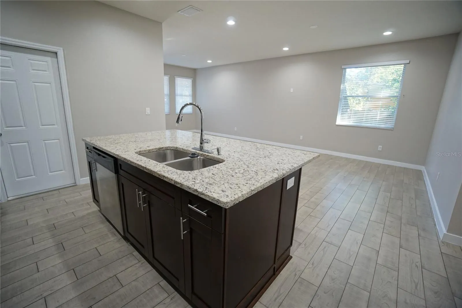 4210 N COOLIDGE AVE #3, #3