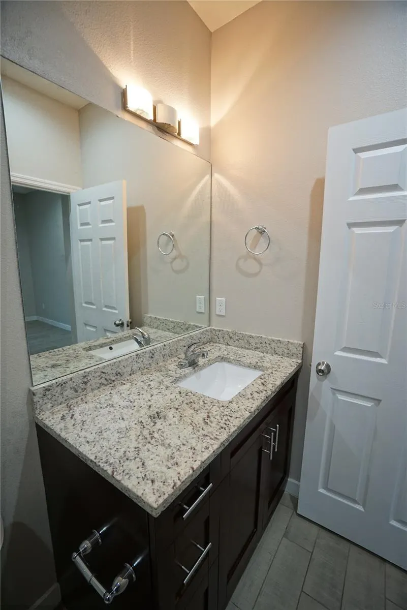 4210 N COOLIDGE AVE #3, #3