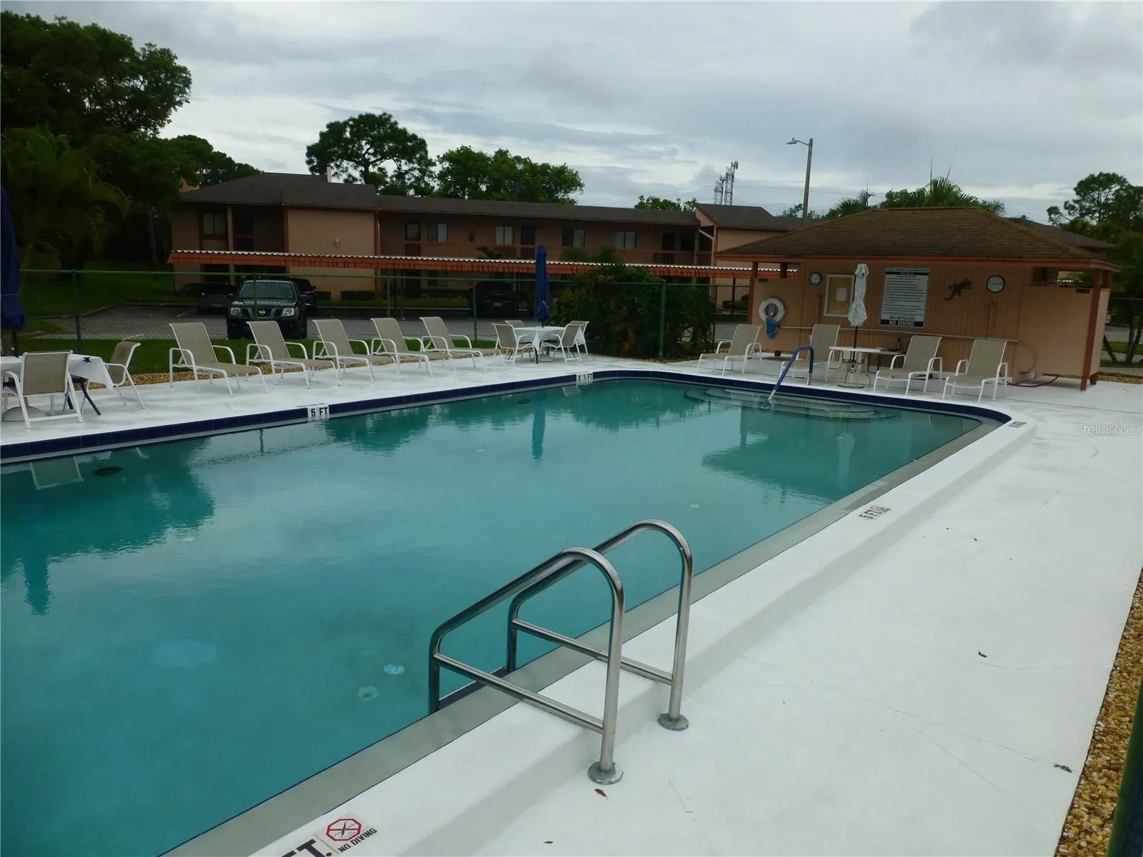 110 LAKESIDE DR #10, #10