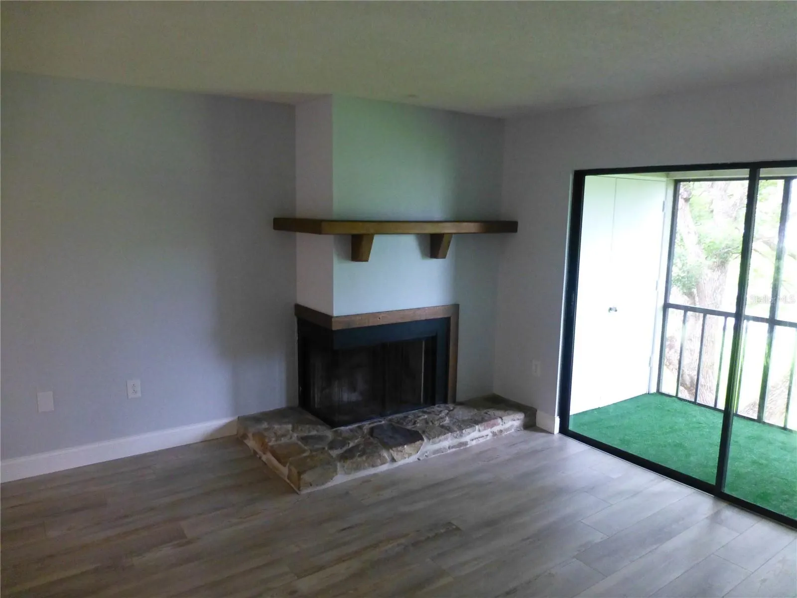 110 LAKESIDE DR #10, #10