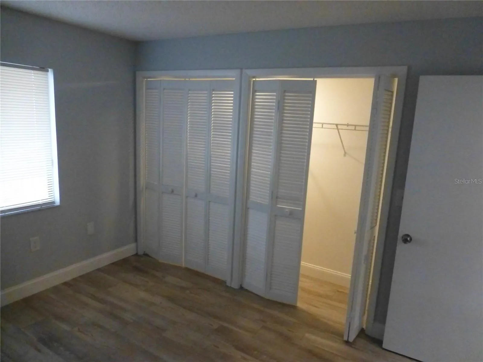 110 LAKESIDE DR #10, #10