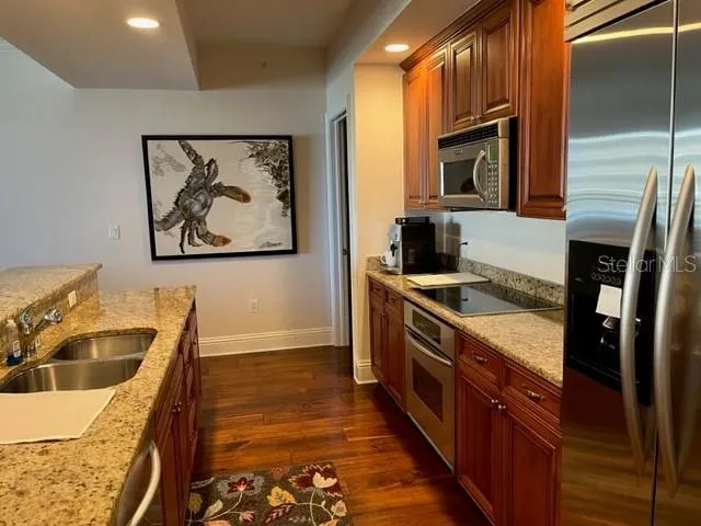 11 BAYMONT ST #504, #504