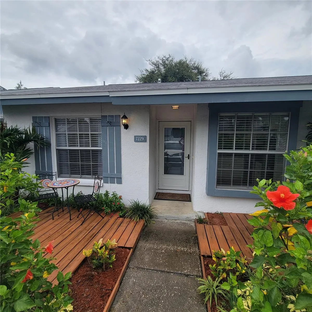 7229 PARKSIDE VILLAS DR