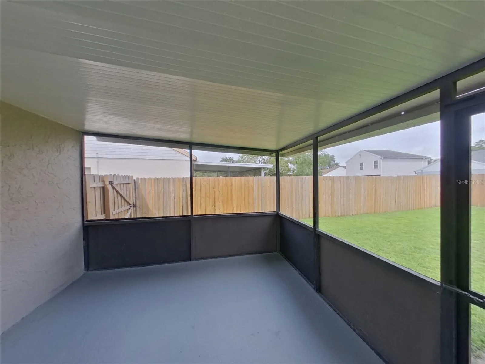 1624 CROSSRIDGE DR