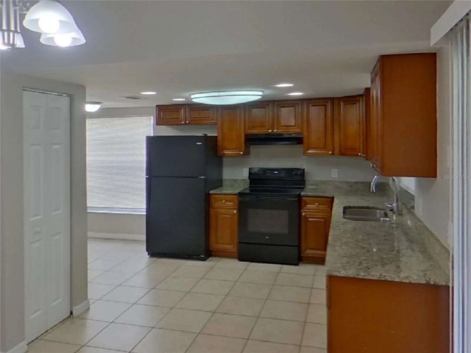 1624 CROSSRIDGE DR