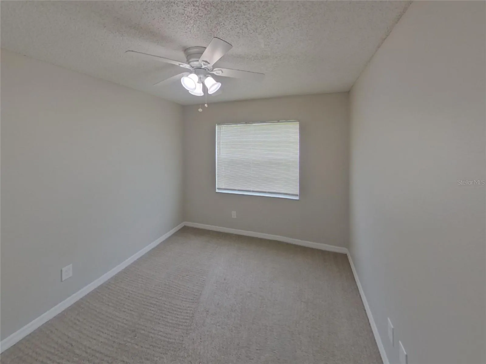 1624 CROSSRIDGE DR