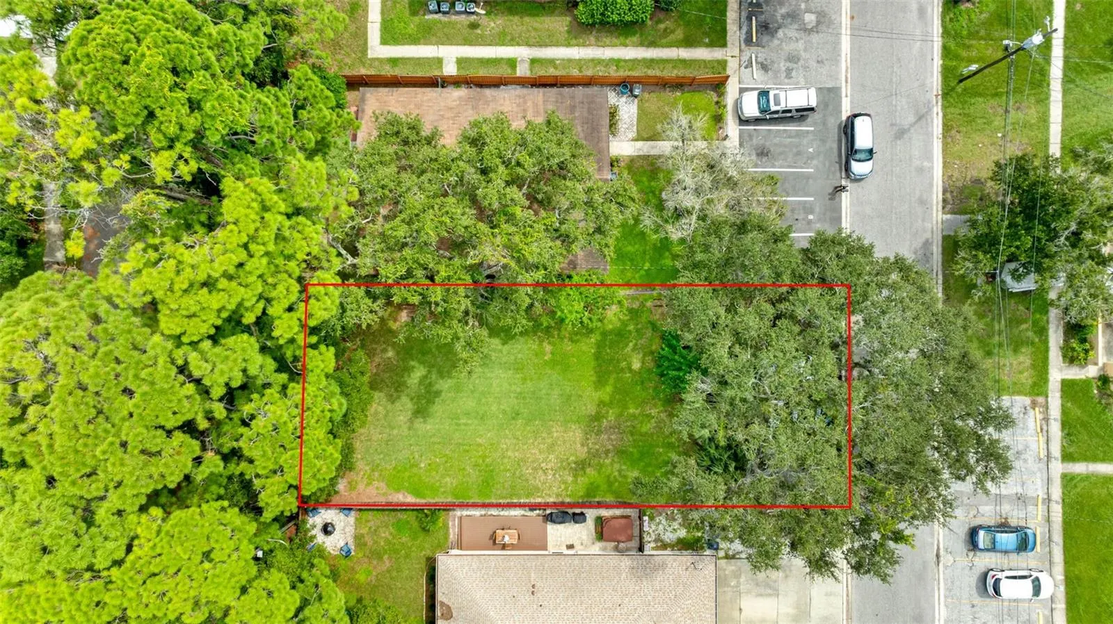 422 MAPLE WAY