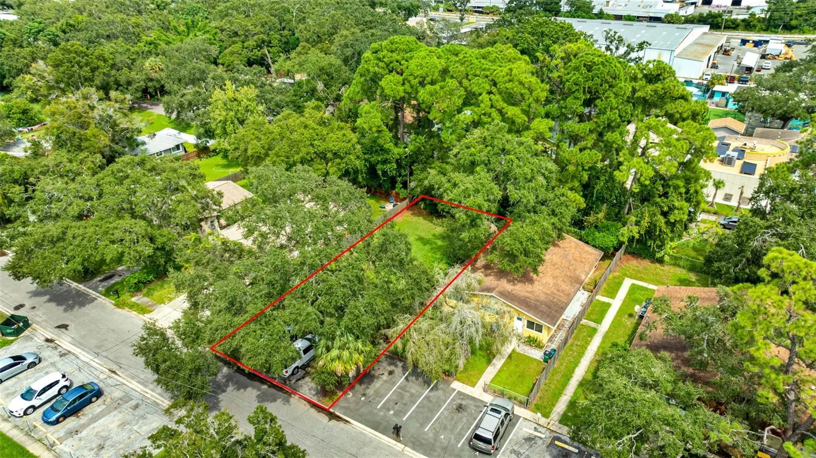 422 MAPLE WAY