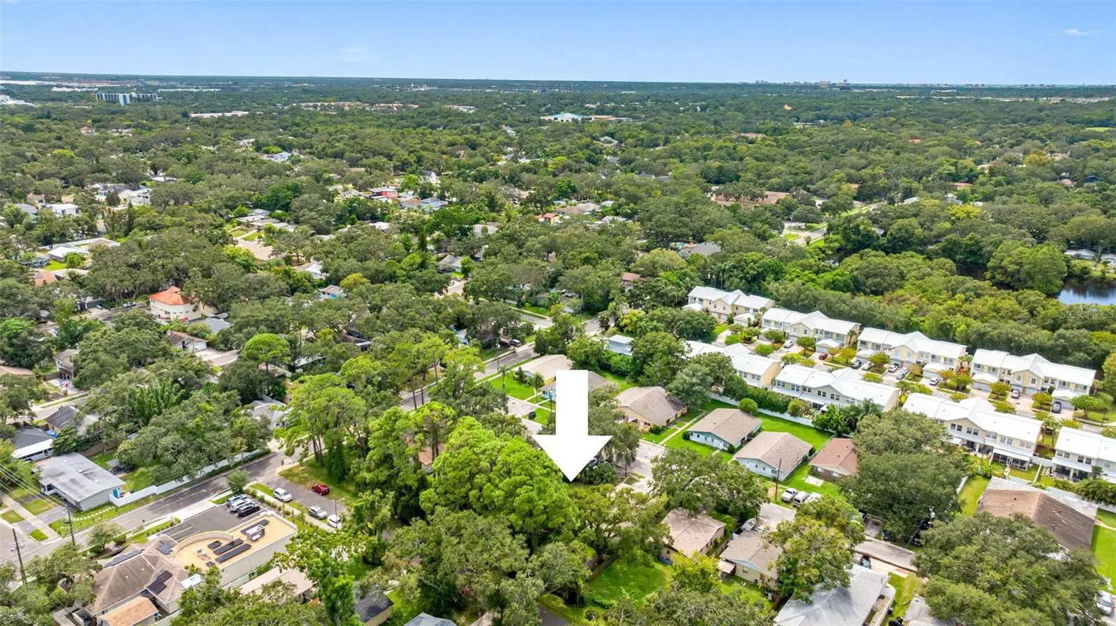 422 MAPLE WAY