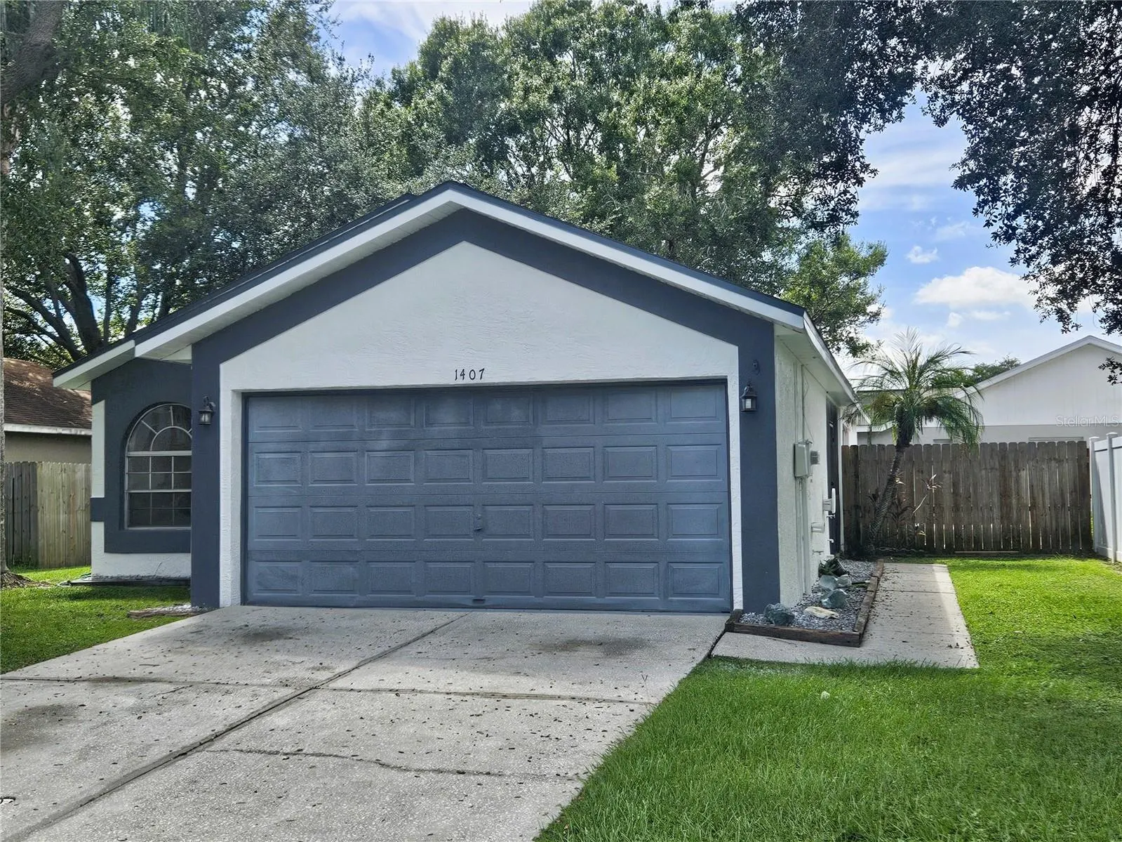 1407 MOHRLAKE DR