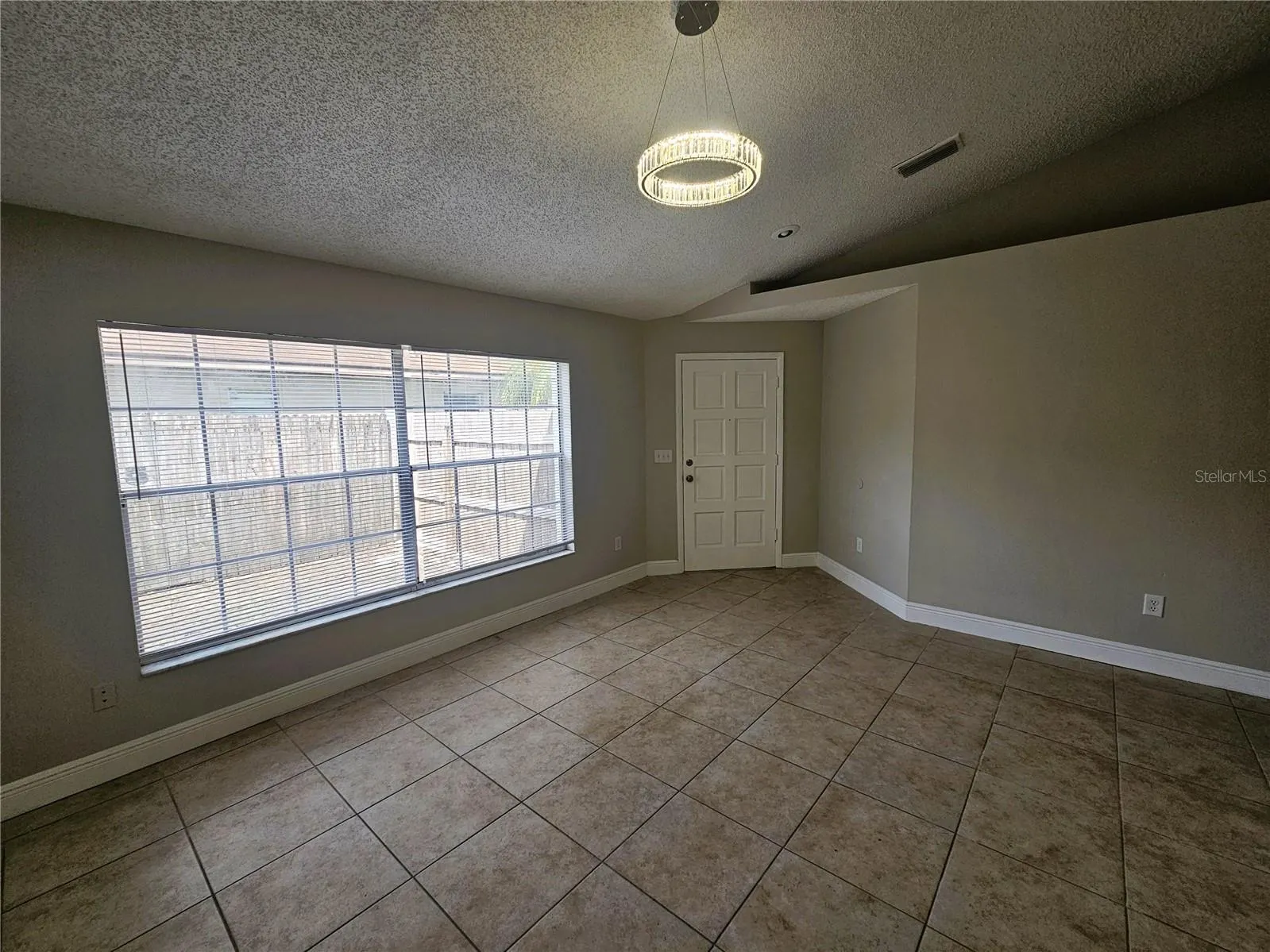 1407 MOHRLAKE DR