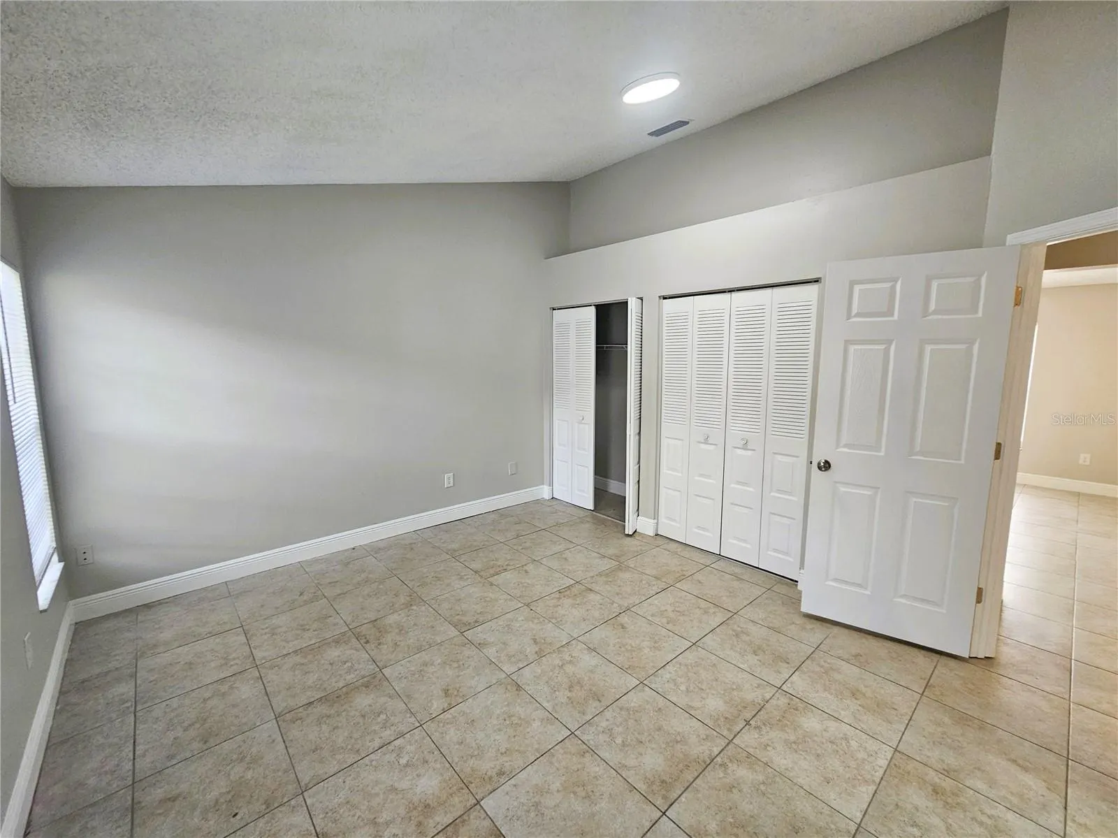 1407 MOHRLAKE DR