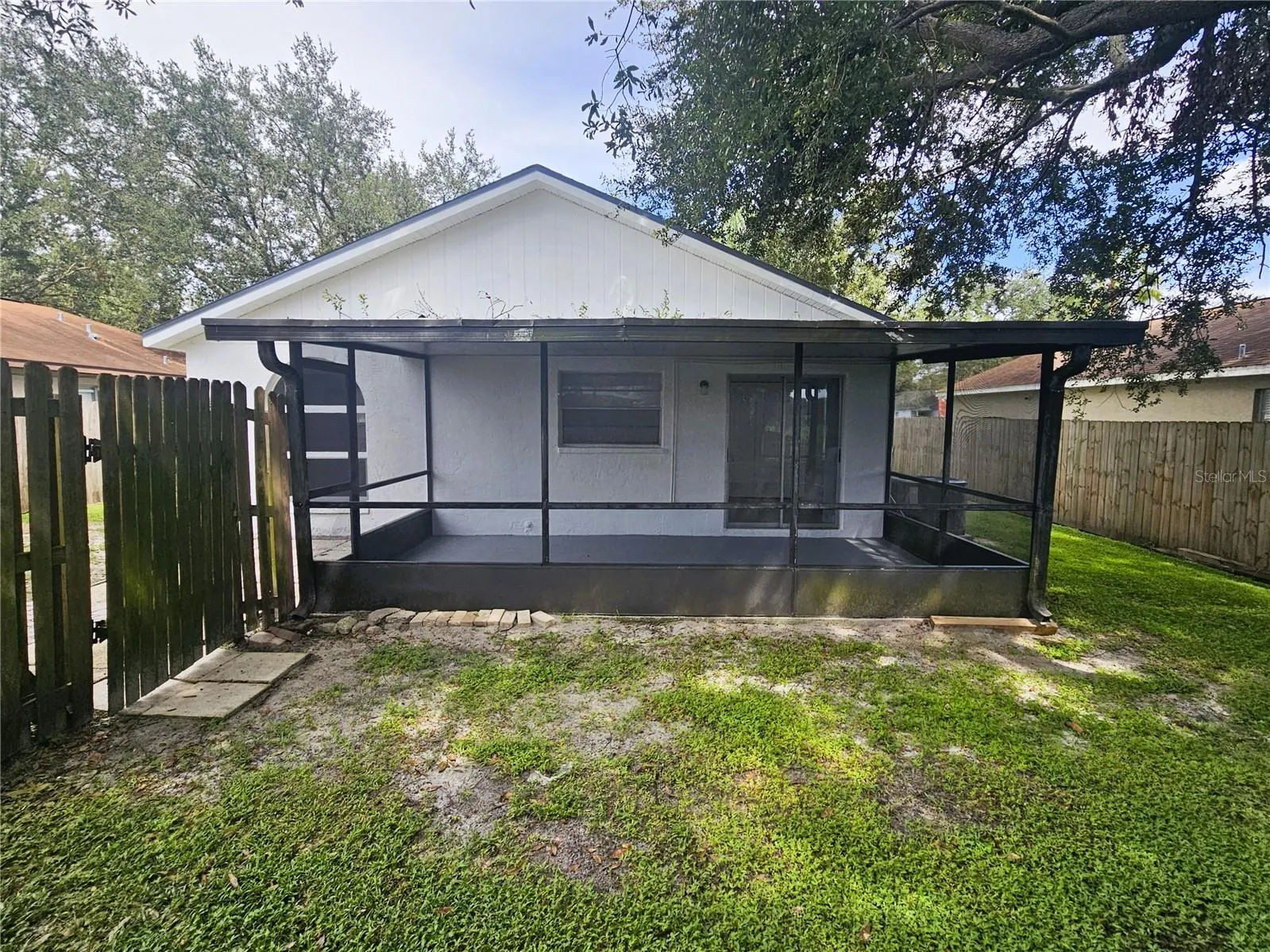 1407 MOHRLAKE DR